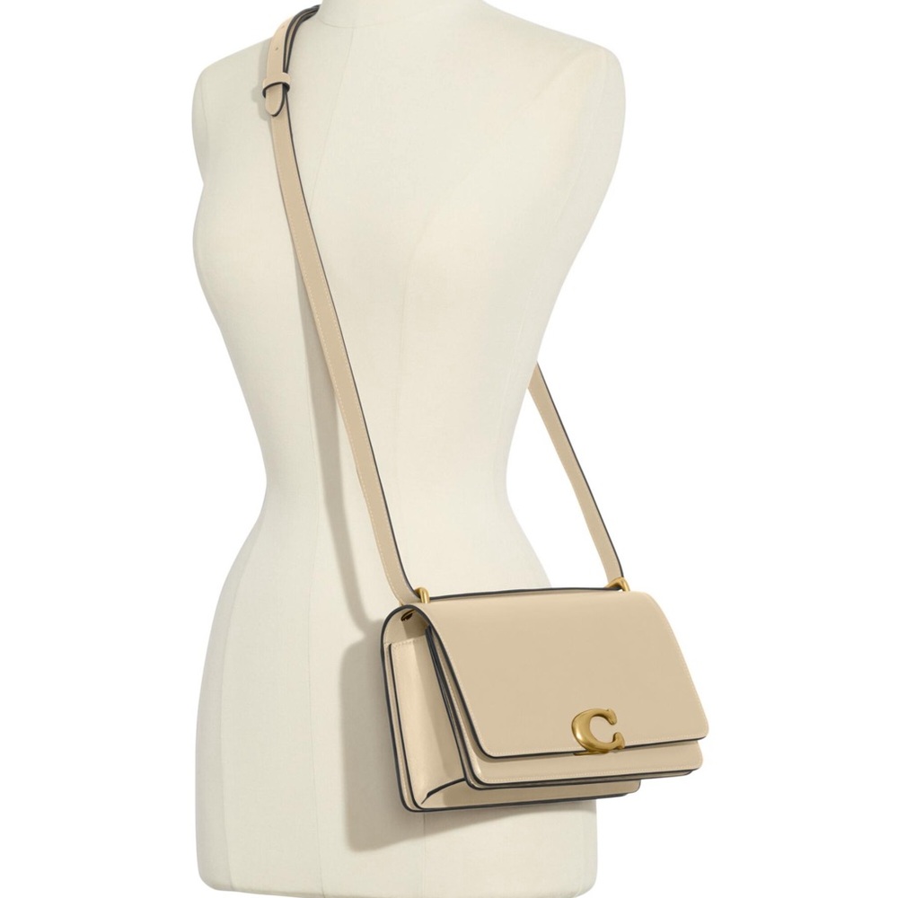 COACH BANDIT SHOULDER BAG IVORY